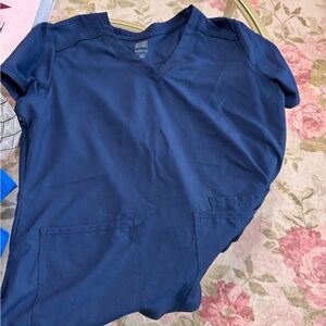 Women's Navy V-Neck Short Sleeve Top